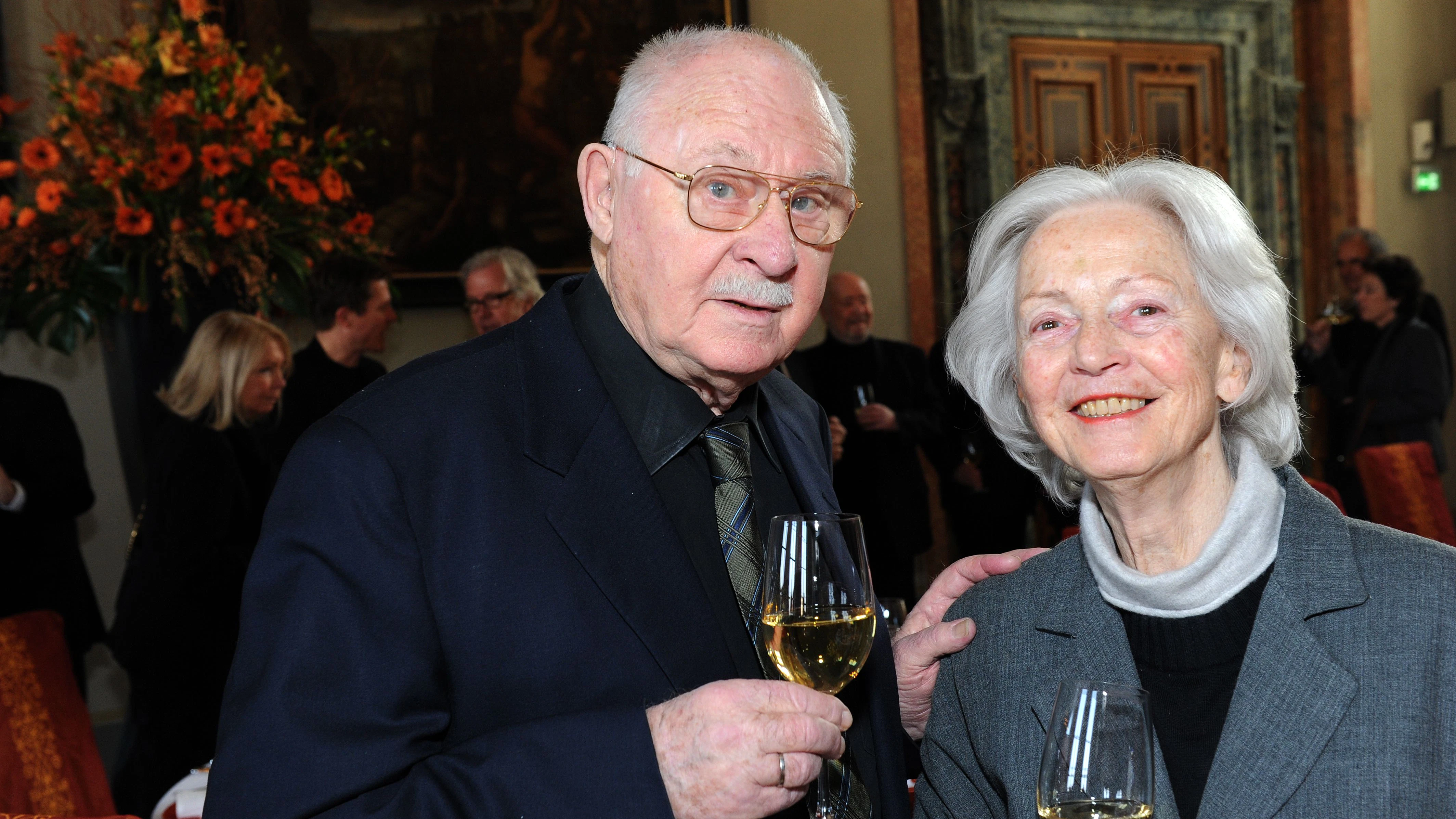 Das Schauspielerpaar Rolf Schimpf und Ilse Zielstorff im Jahr 2011. Sie starb 2005.