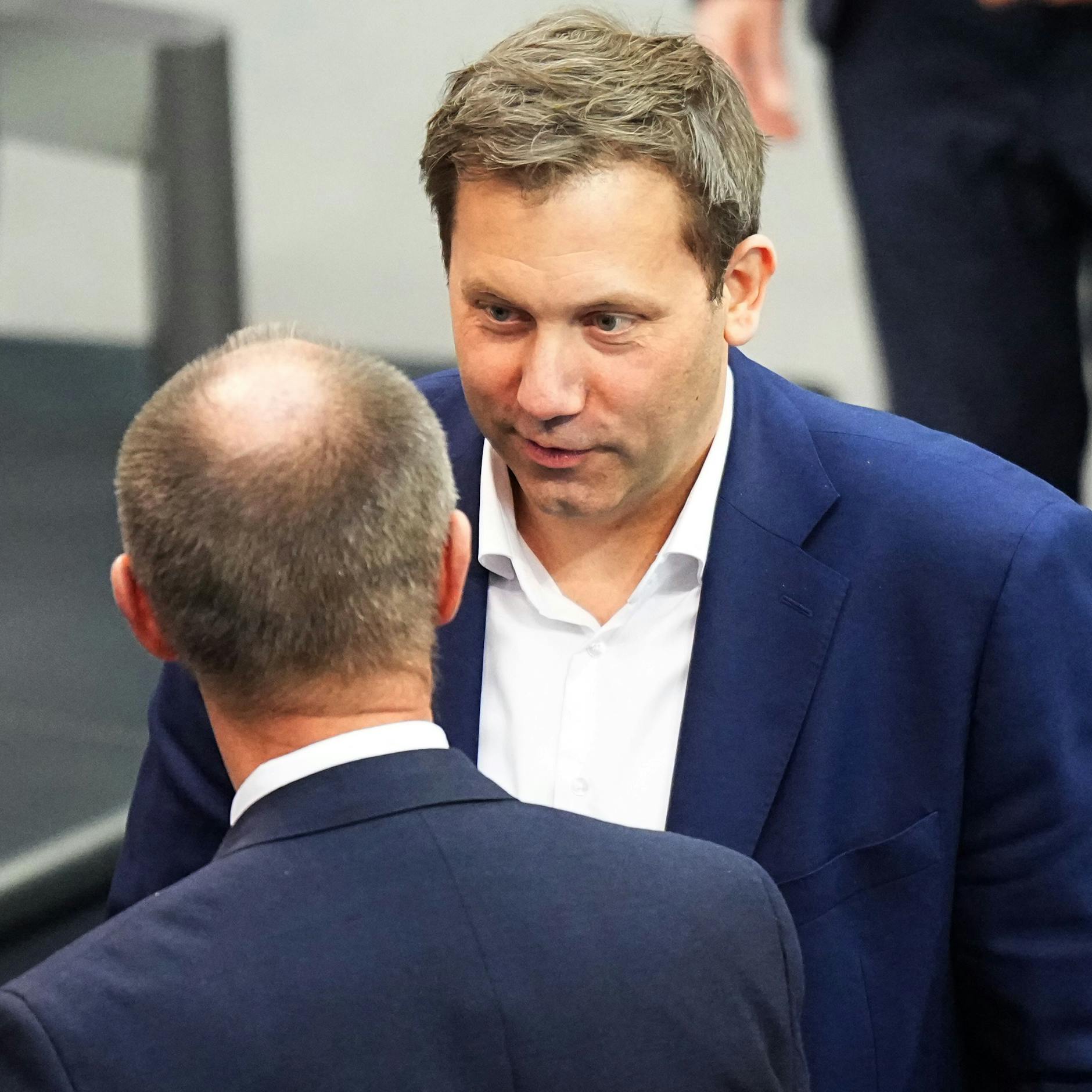 Image - Neue Bundesregierung: Lars Klingbeil könnte Außenminister werden – Armin Laschet vor Rückkehr