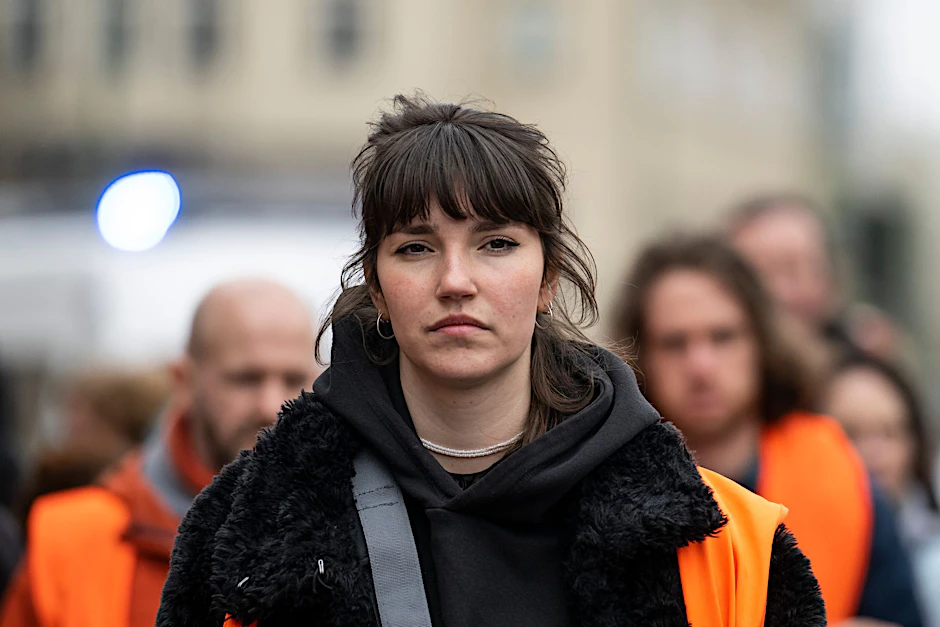 Carla Hinrichs, Sprecherin der Letzten Generation, ist ebenfalls angeklagt.