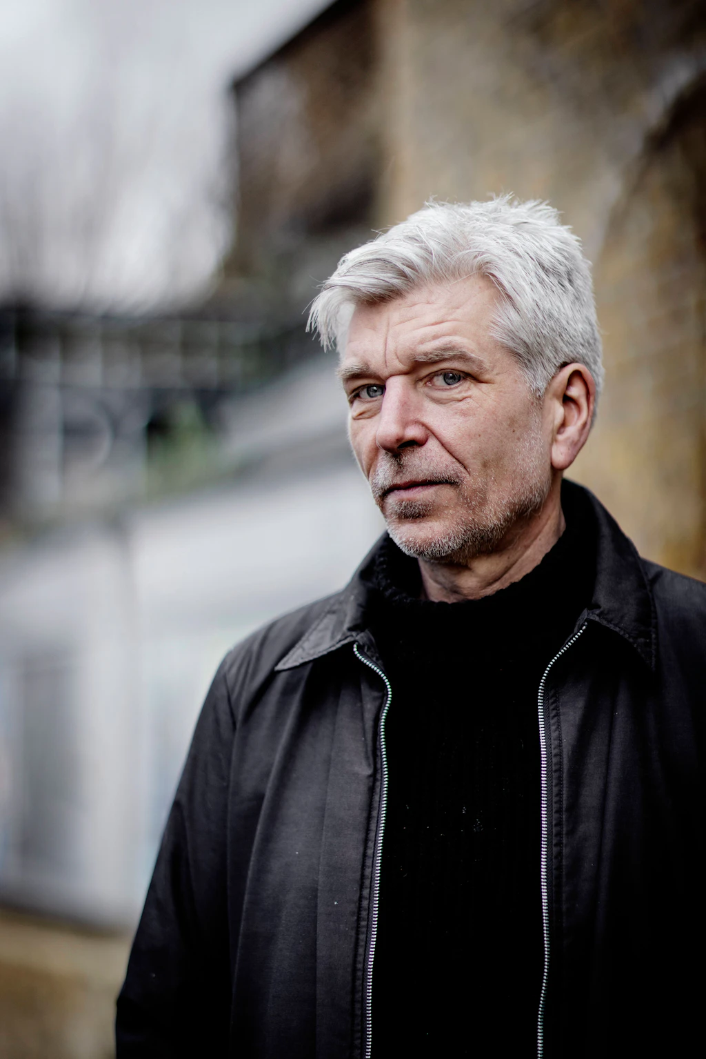 Norveç edebi yıldızı Karl Ove Knausgård bizi “Gece Okulu” nda yönetiyor