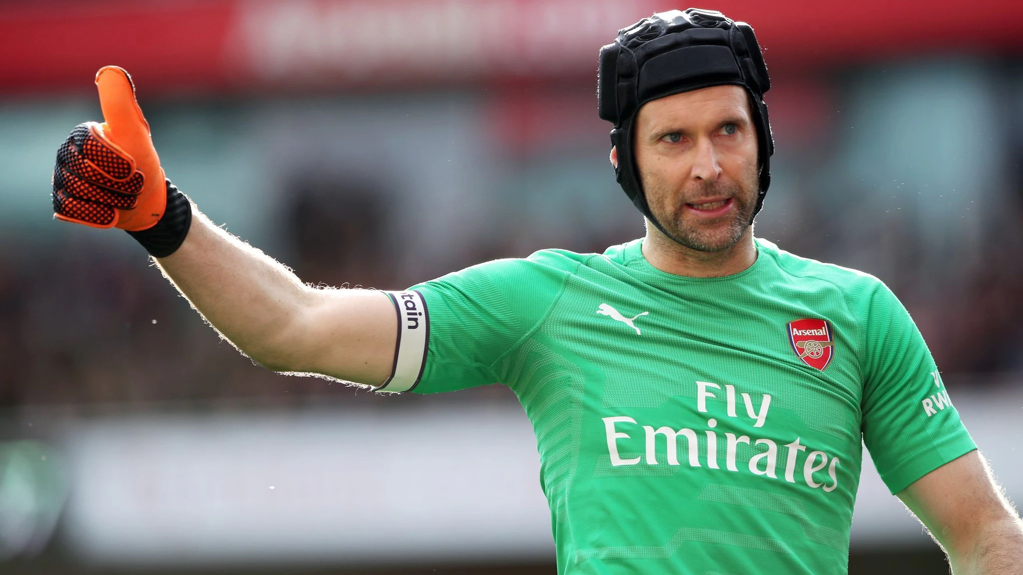 Erst nur Weltklasse-Torwart, dann Weltklasse-Torwart mit Kunststoff-Kopfschutz: Petr Cech.