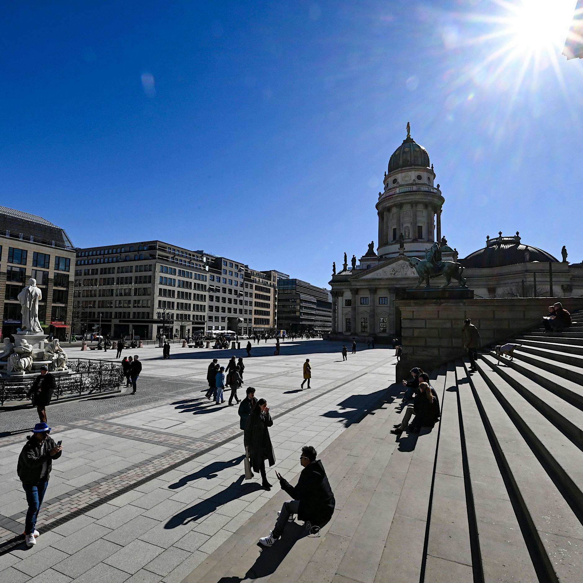 Kritik an Berliner Gendarmenmarkt: Architekt äußert sich zu Bäumen