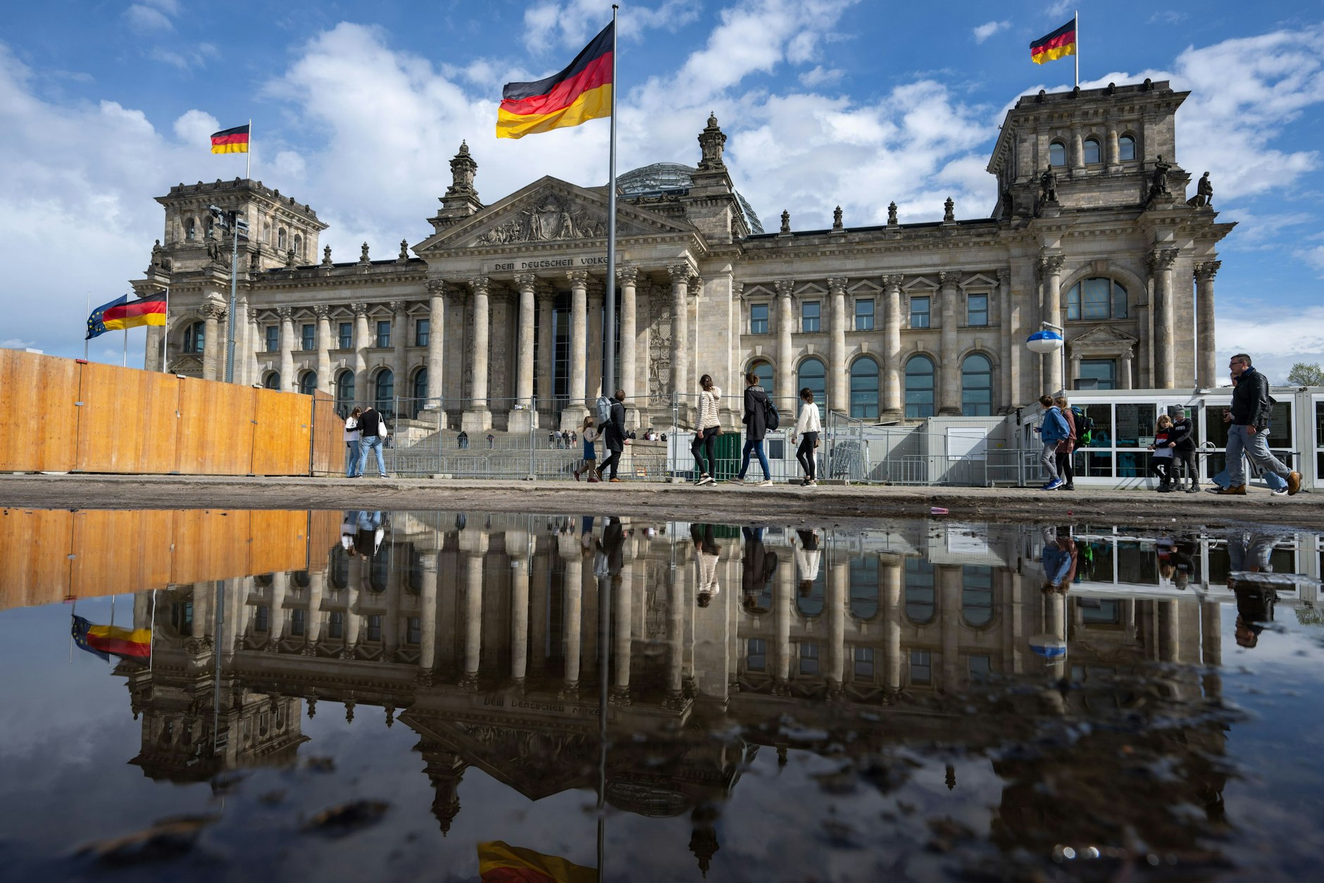 Reichstagsgebäude in Berlin (Archivbild)
