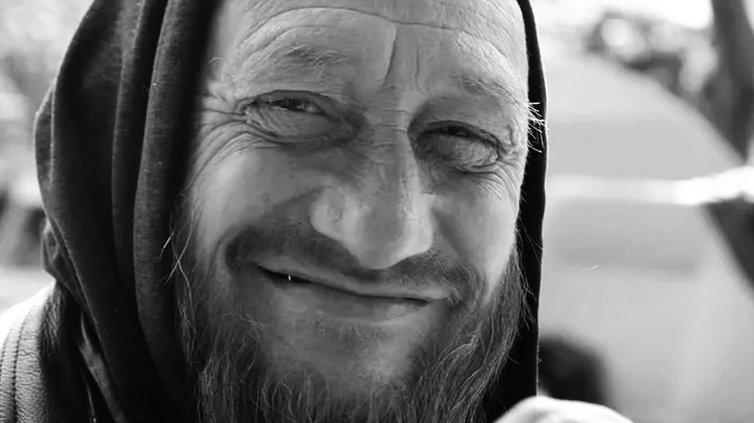 Image - Schock bei „Hartz Rot Gold“: Asterix tot! Freunde wollen Seebestattung