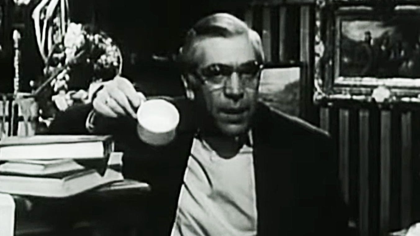 In „Willi Schwabes Rumpelkammer“ zeigte Willi Schwabe auch Requisiten aus Filmen, bevor Szenen aus den entsprechenden Streifen gezeigt wurden.