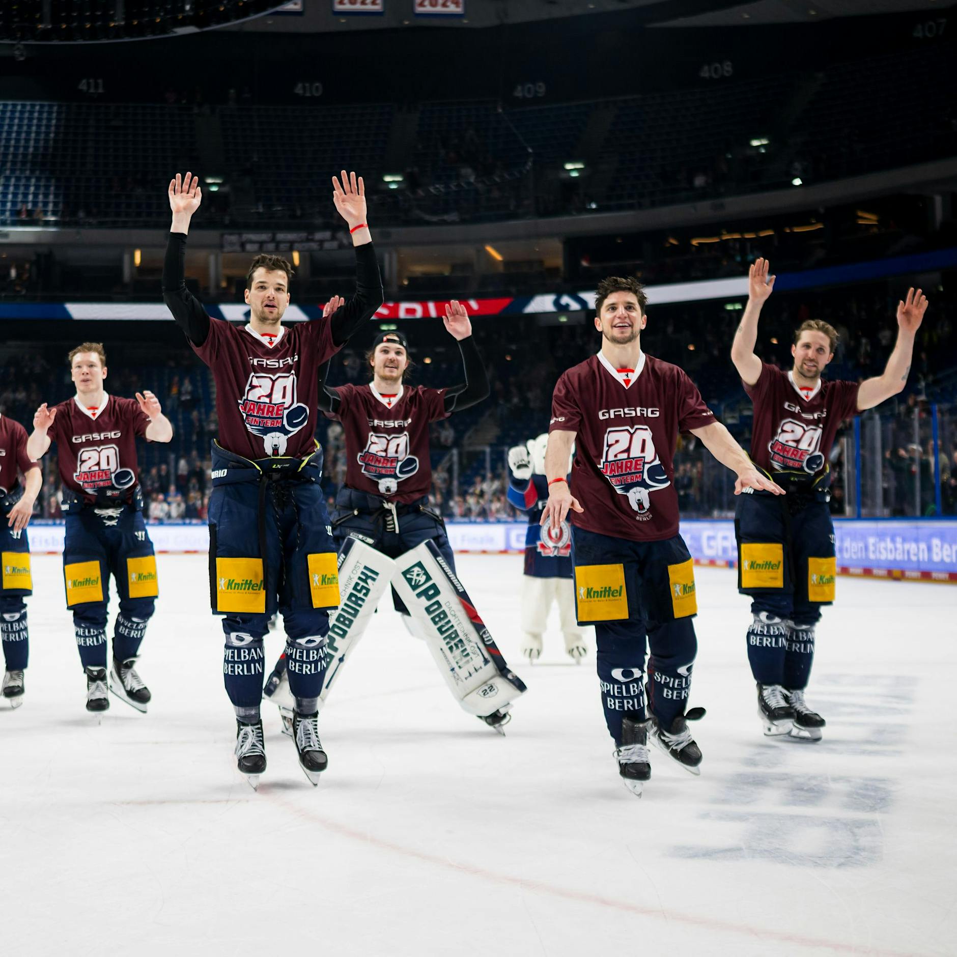 Meister-Mathe mit den Eisbären: 4:1 ist 18, 18 plus acht wäre dann 11