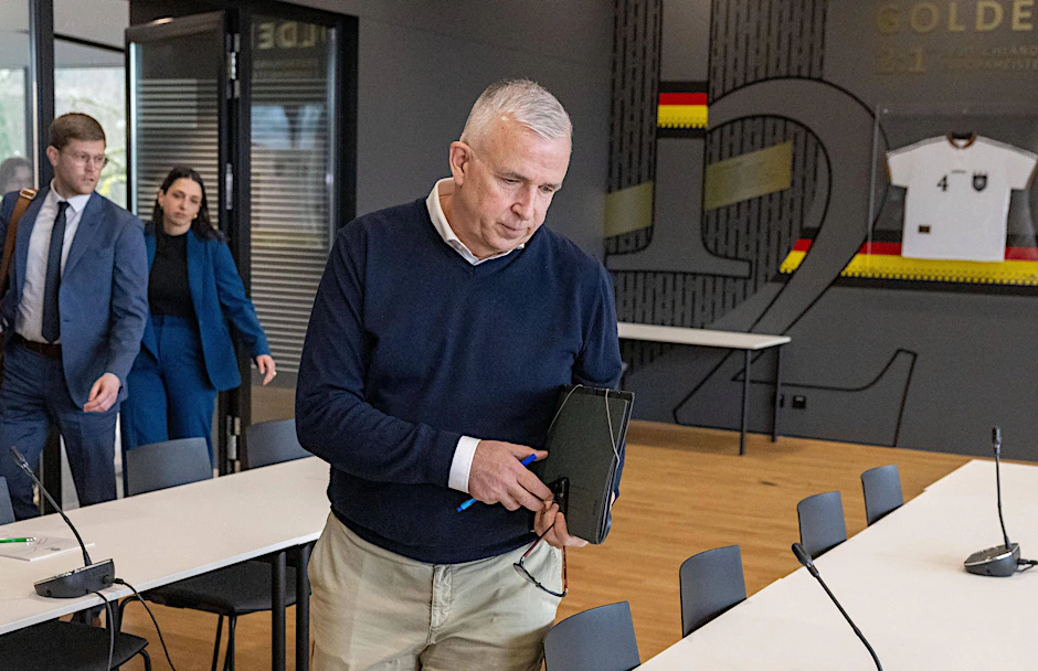 Unions Präsident Dirk Zingler kämpft für seinen Klub gegen den DFB wegen der der umstrittenen Umwertung des Heimspiels gegen Bochum.