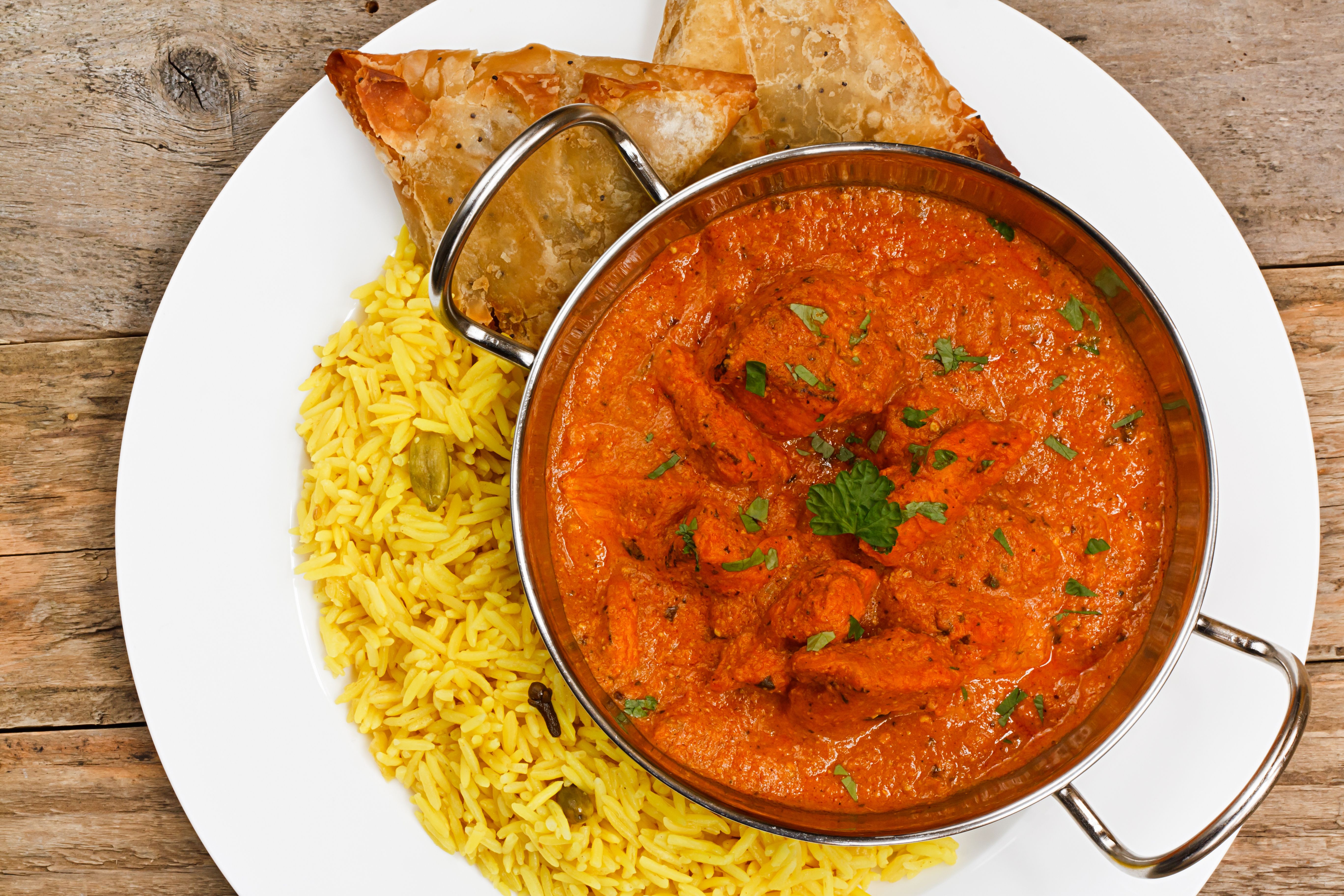 Low Carb Butter Chicken: So einfach bereiten Sie das indische Hähnchen zu Hause zu