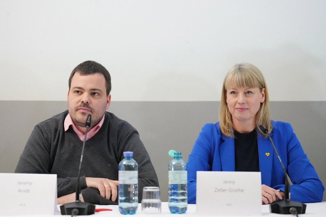 Verhandlungsführer im BVG-Tarifkonflikt: Jenny Zeller-Grothe (BVG) und Jeremy Arndt (Verdi)