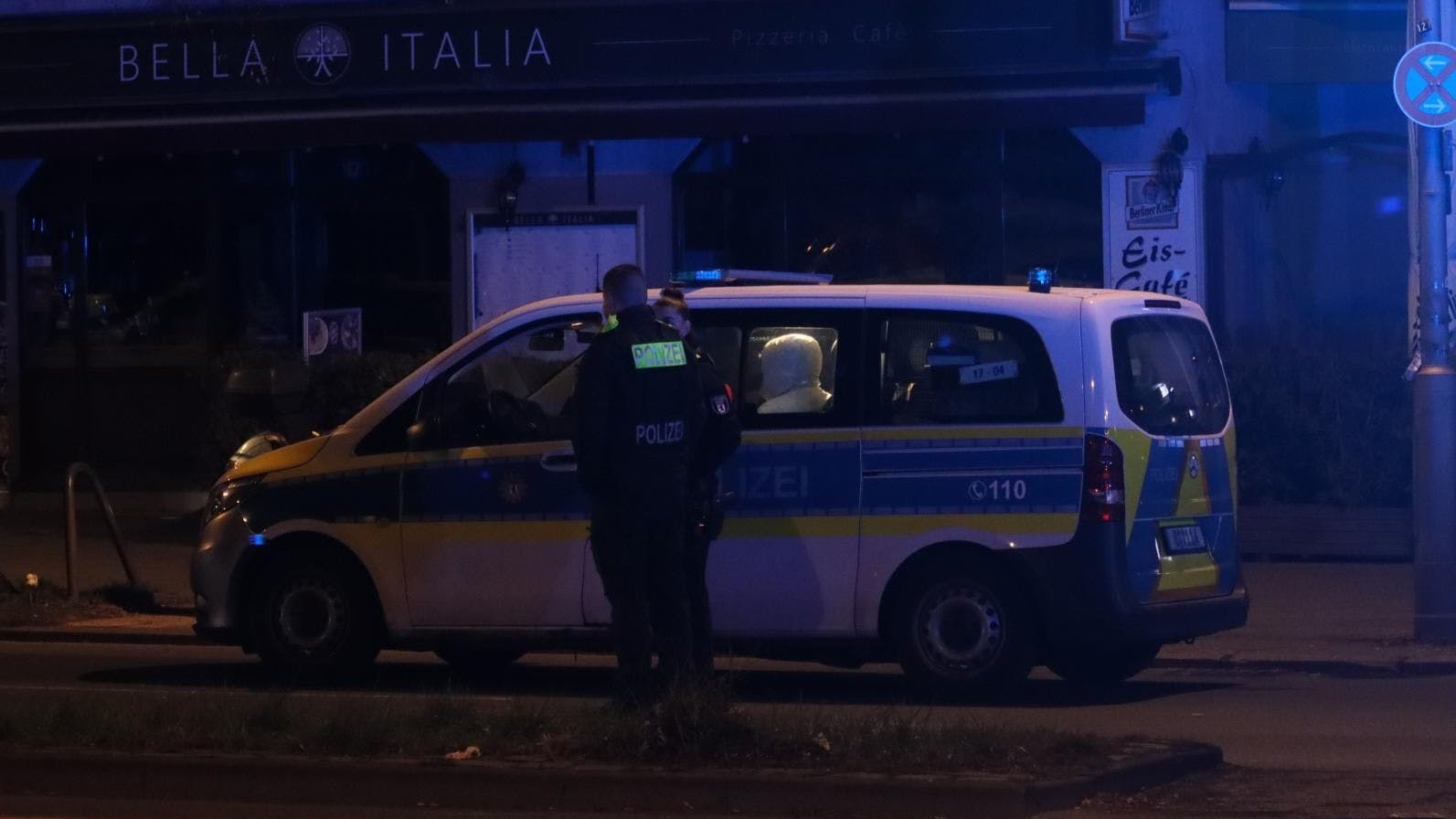 Nach dem Unfall in Gesundbrunnen wurde der 17-jährige Fahrer des Autos festgenommen.