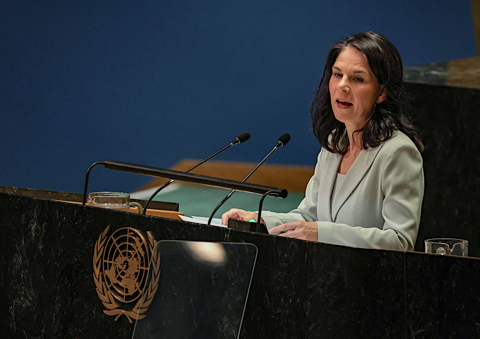 Annalena Baerbock am Rednerpult der Vereinten Nationen.