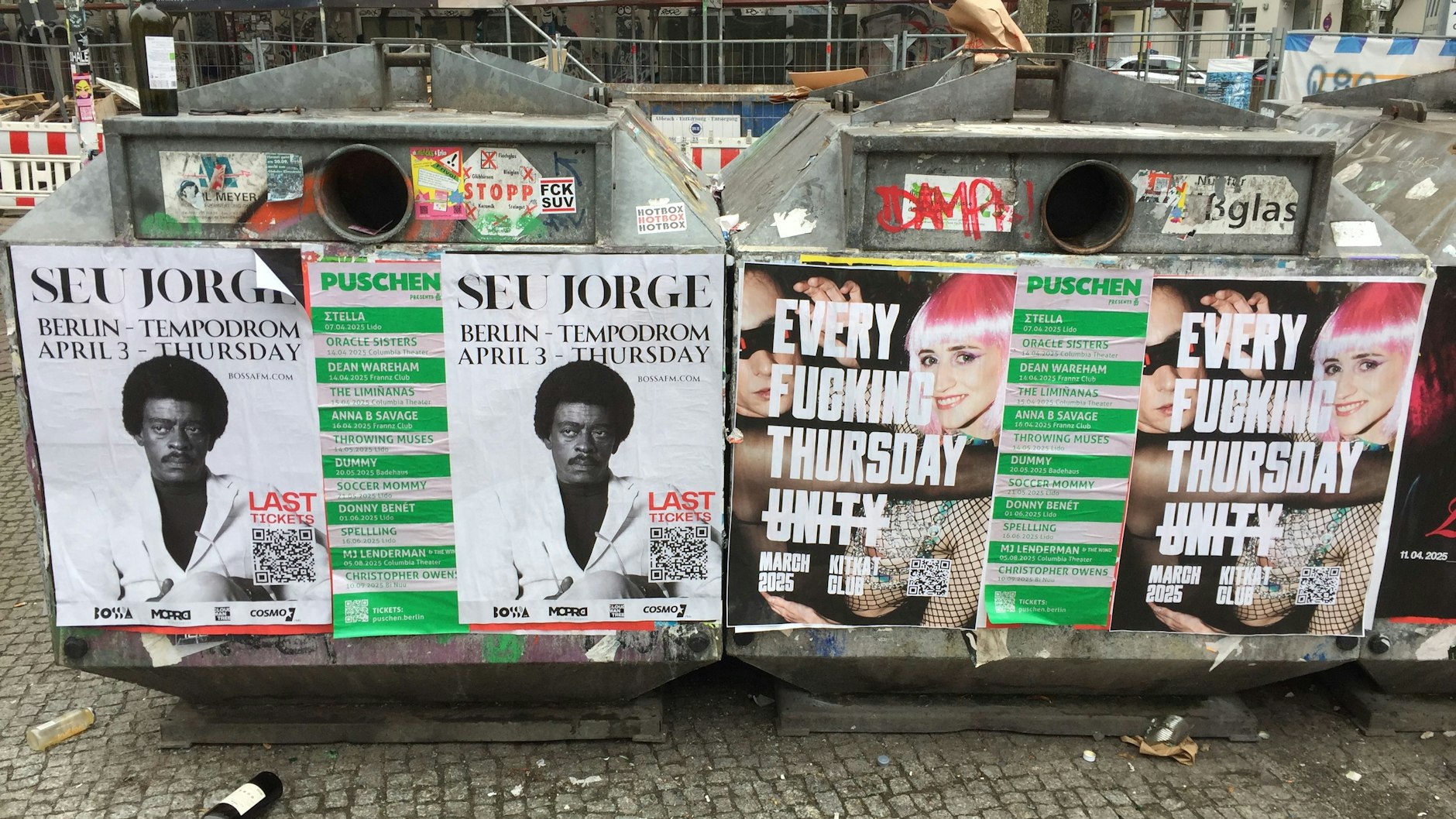 Verboten: Auch das Bekleben von Abfalltonnen ist nicht erlaubt.