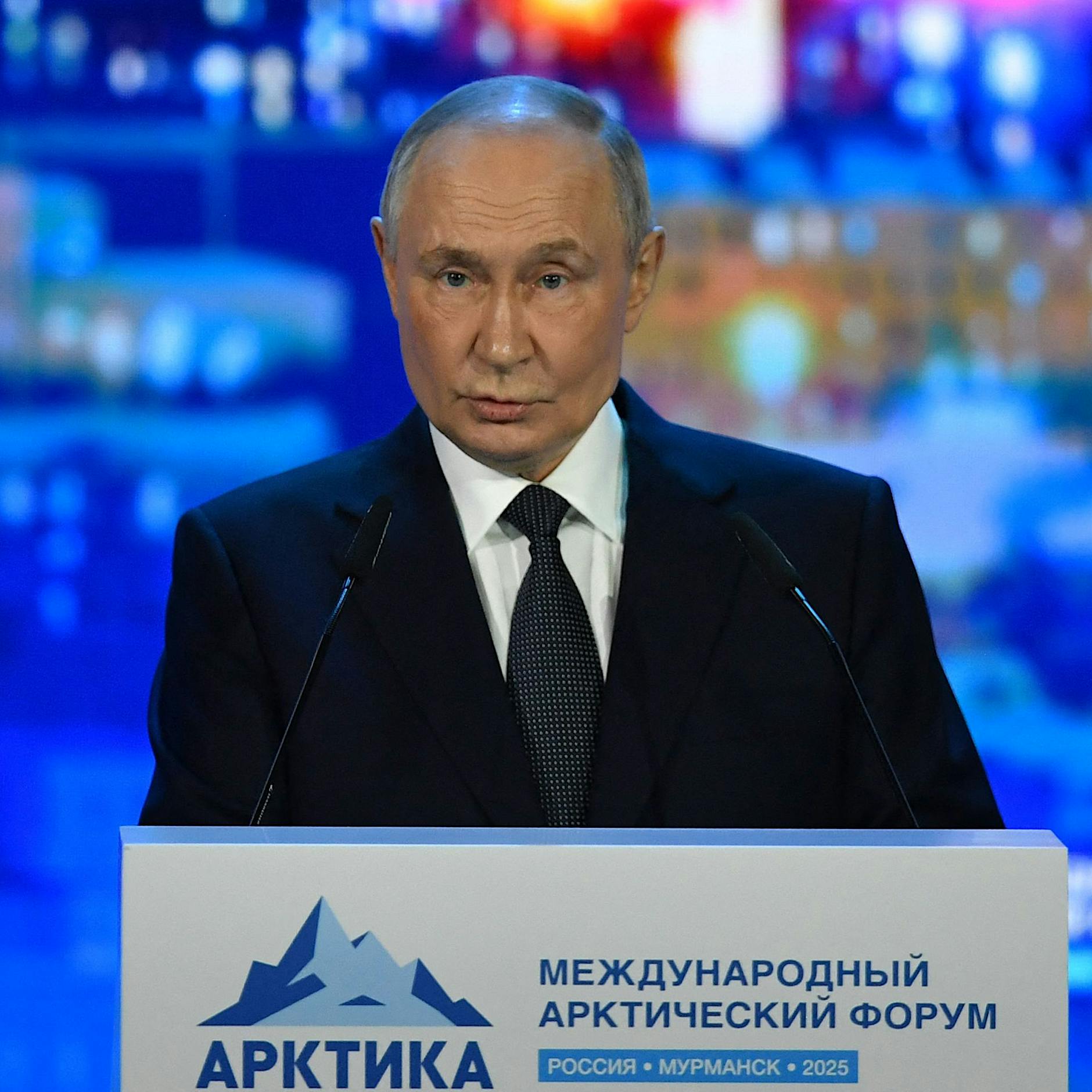 Kampf um die Arktis: Russland verstärkt Truppen, baut Garnisonen aus