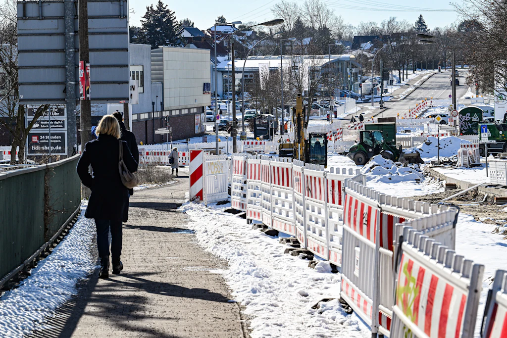 Bauchaos Wedgedorn Köprüsü'nde – Tamamlama tekrar hareket etti