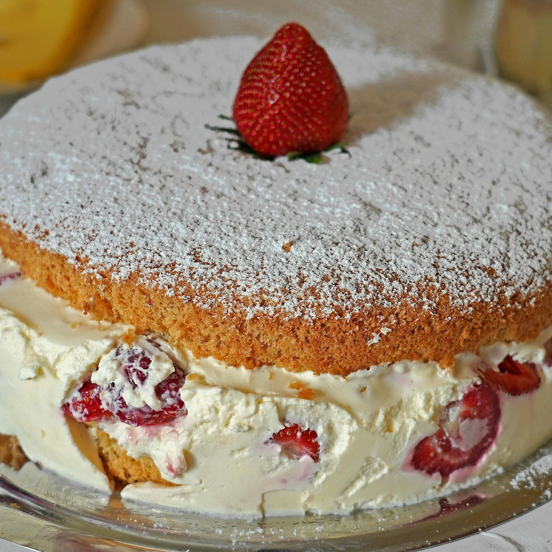 Rezept aus der DDR: Kennen Sie Paradiestorte? Die einfachste Cremetorte!