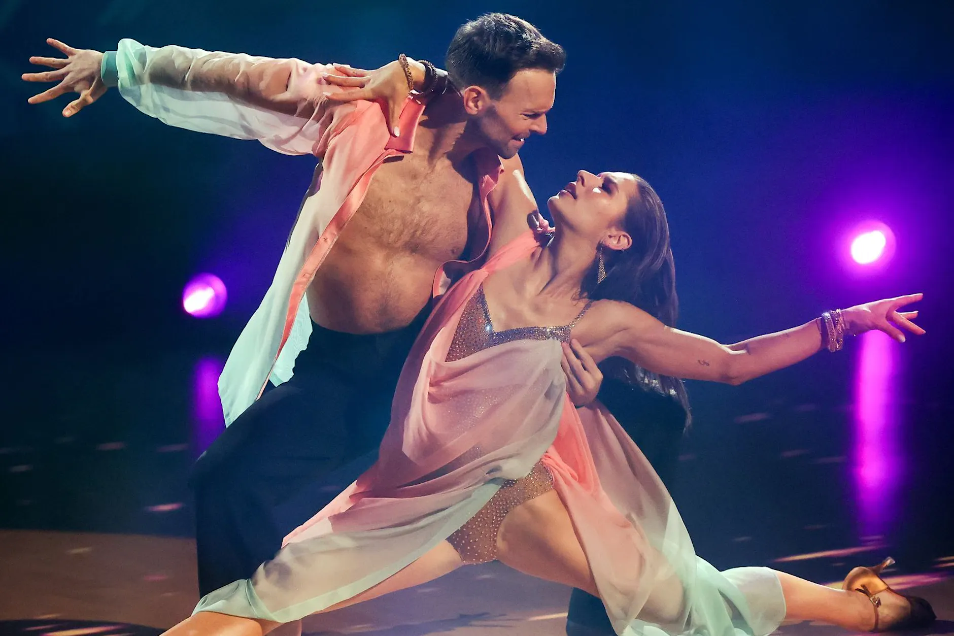 Krasse Regeln bei „Let's Dance“: Geheime Verträge der Stars enthüllt!
