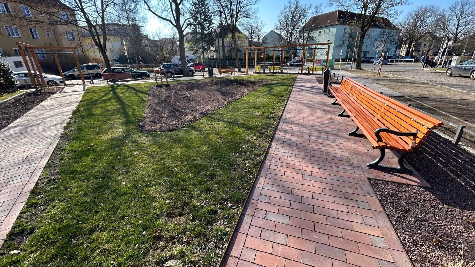 Die neue Grünanlage zwischen Marksburgstraße, Sangeallee und Lisztstraße in Karlshorst soll ein Platz zum Verweilen sein.