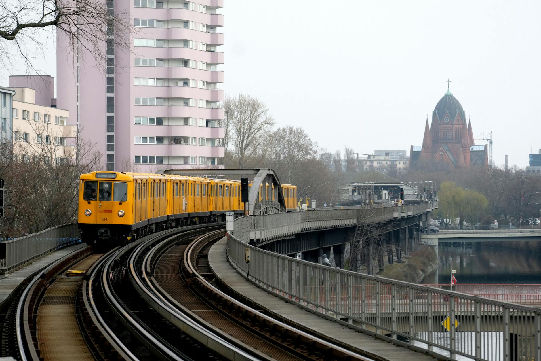 Die FDP-Fraktion Steglitz-Zehlendorf fordert die Verlängerung der U3 bis Kleinmachnow.