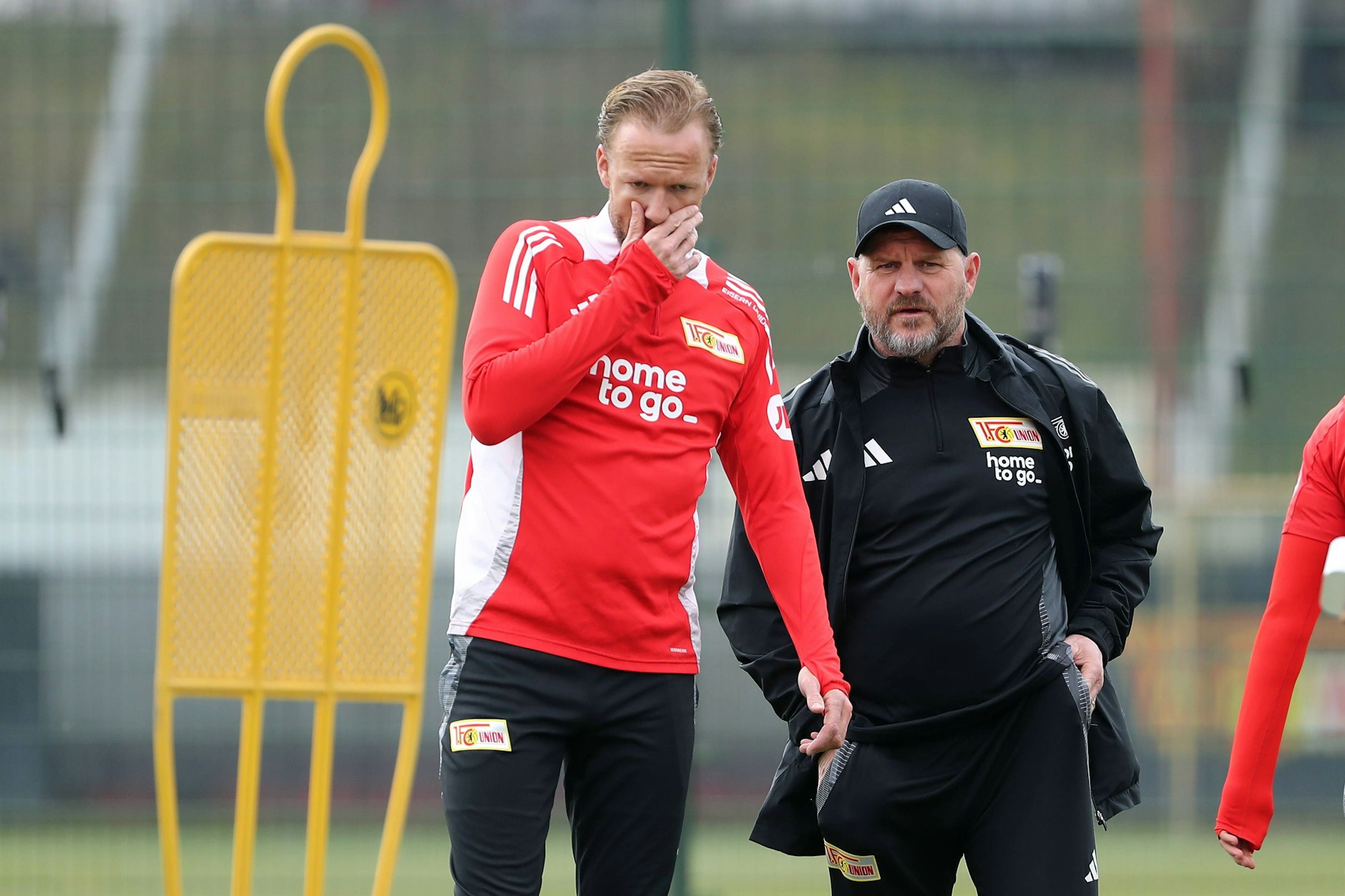 Au Backe! Innenverteidiger Kevin Vogt ist bei Union-Trainer Steffen Baumgart erstmal seinen Stammplatz los.