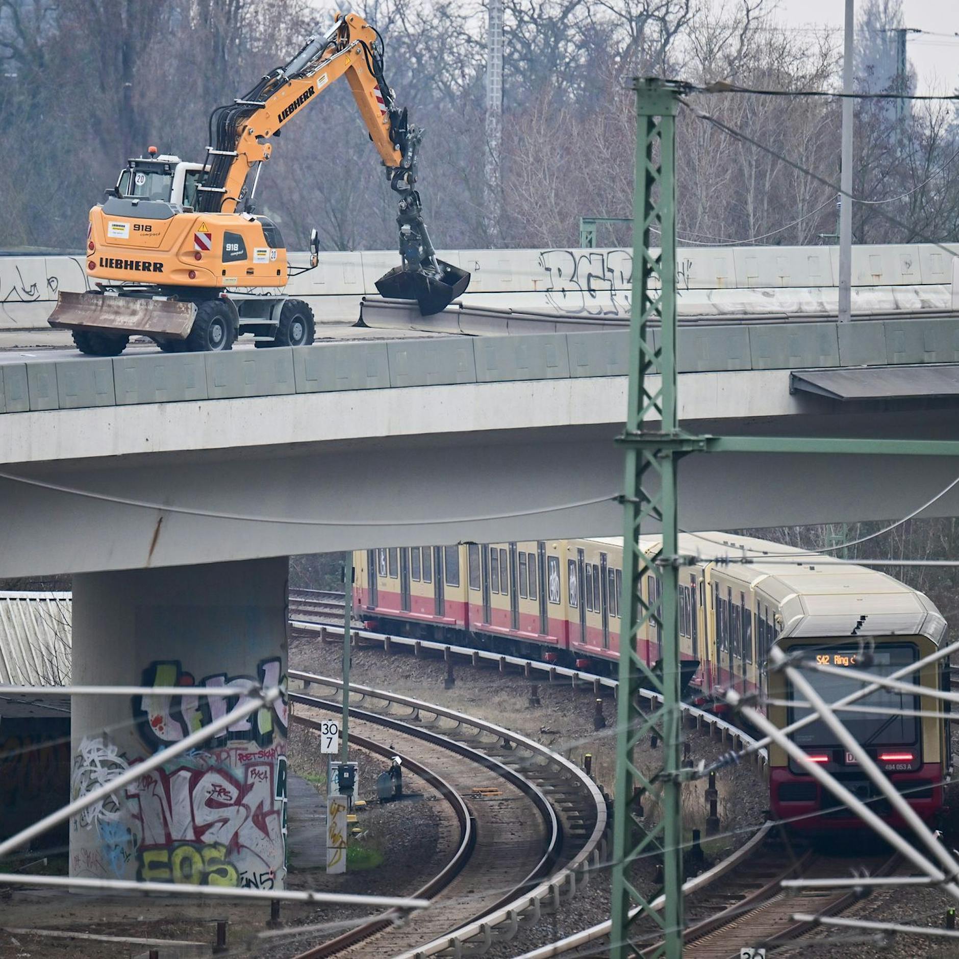S-Bahn unterbrochen: Pendler-Horror Ringbahnbrücke – DAS müssen Sie JETZT wissen