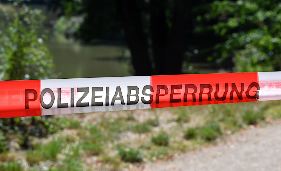 Die Staatsanwaltschaft Berlin klagt eine Frau an, die ihre Nachbarn wohl vergiften wollte.