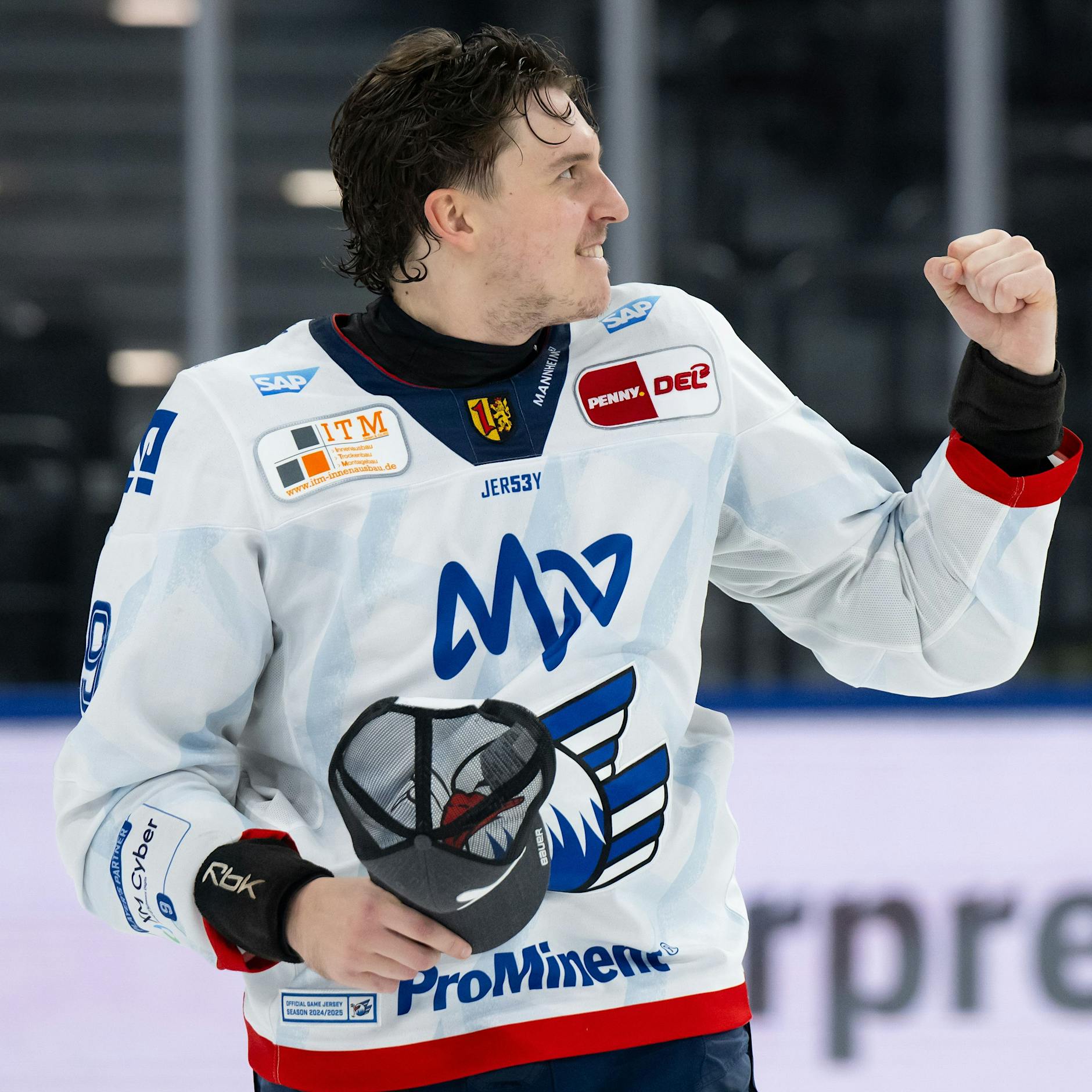 Leon Gawanke will bei den Eisbären offene Rechnungen begleichen