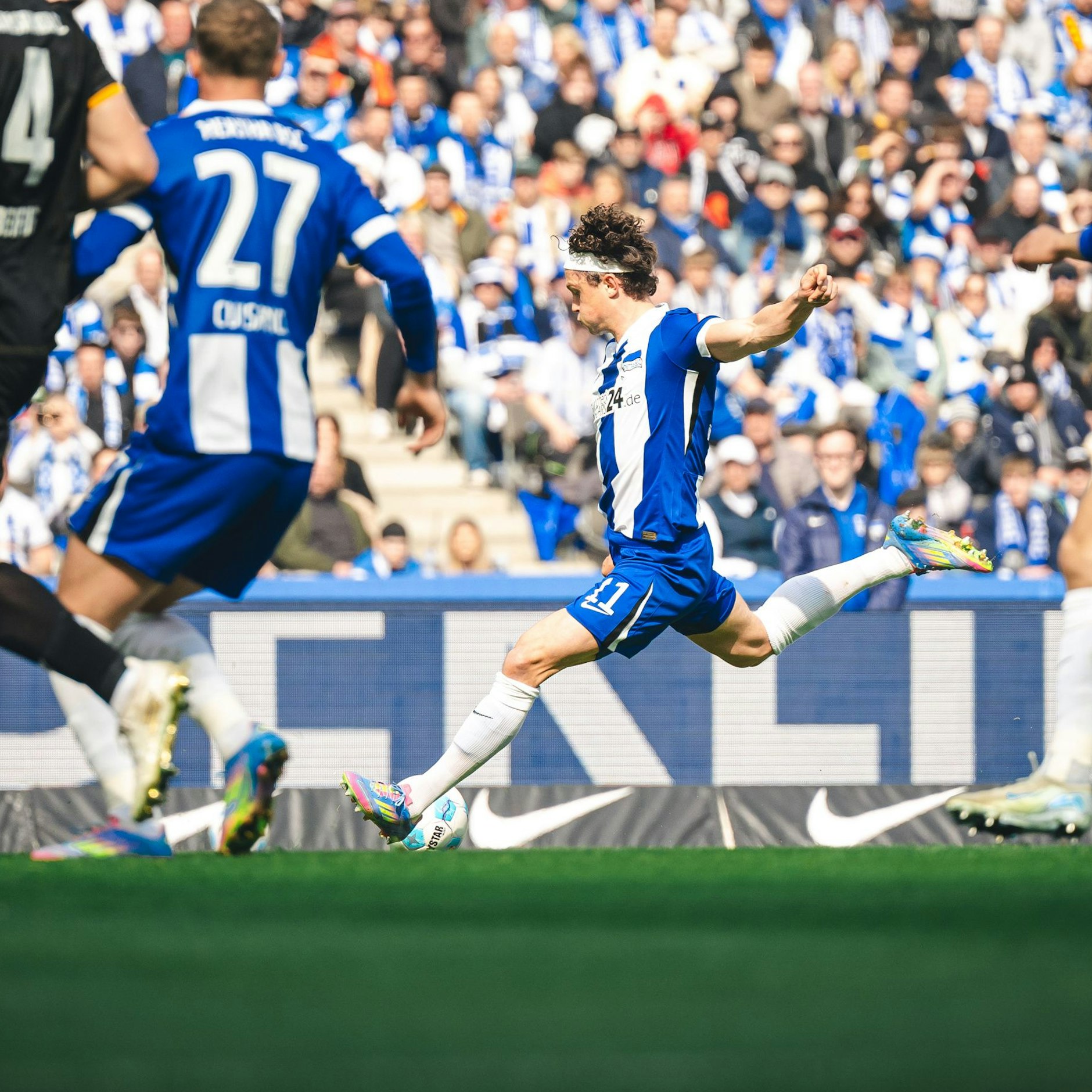 Fabian Reese traf mit Präzision und Effet zum 1:0 gegen Karlsruhe.