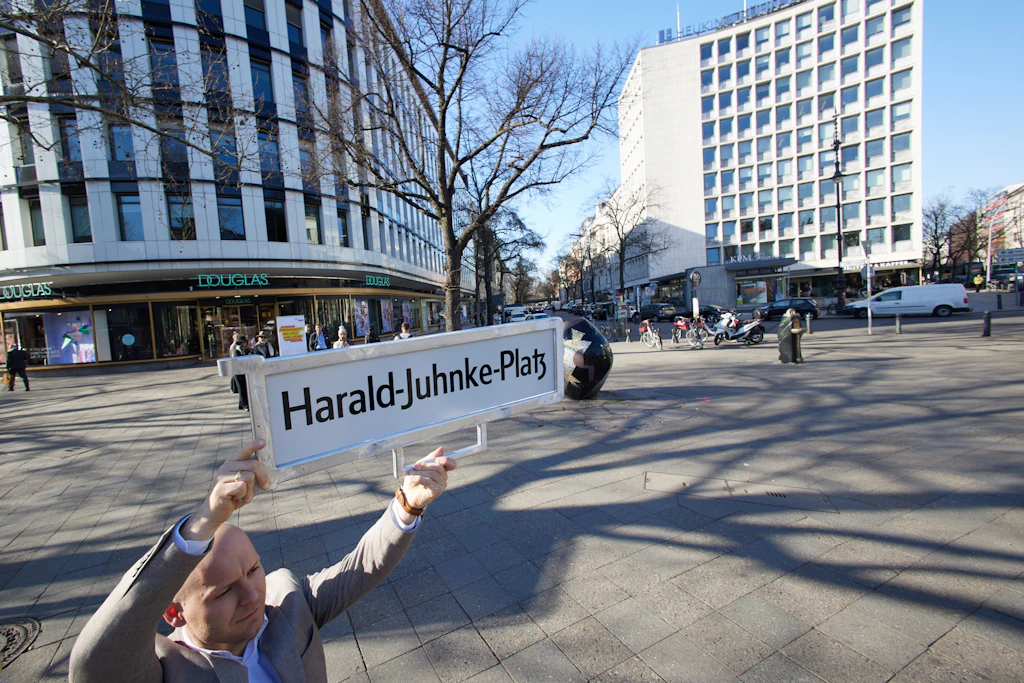 Harald-Juhnke-Platz in Charlottenburg: Keine Umbenennung zum Todestag