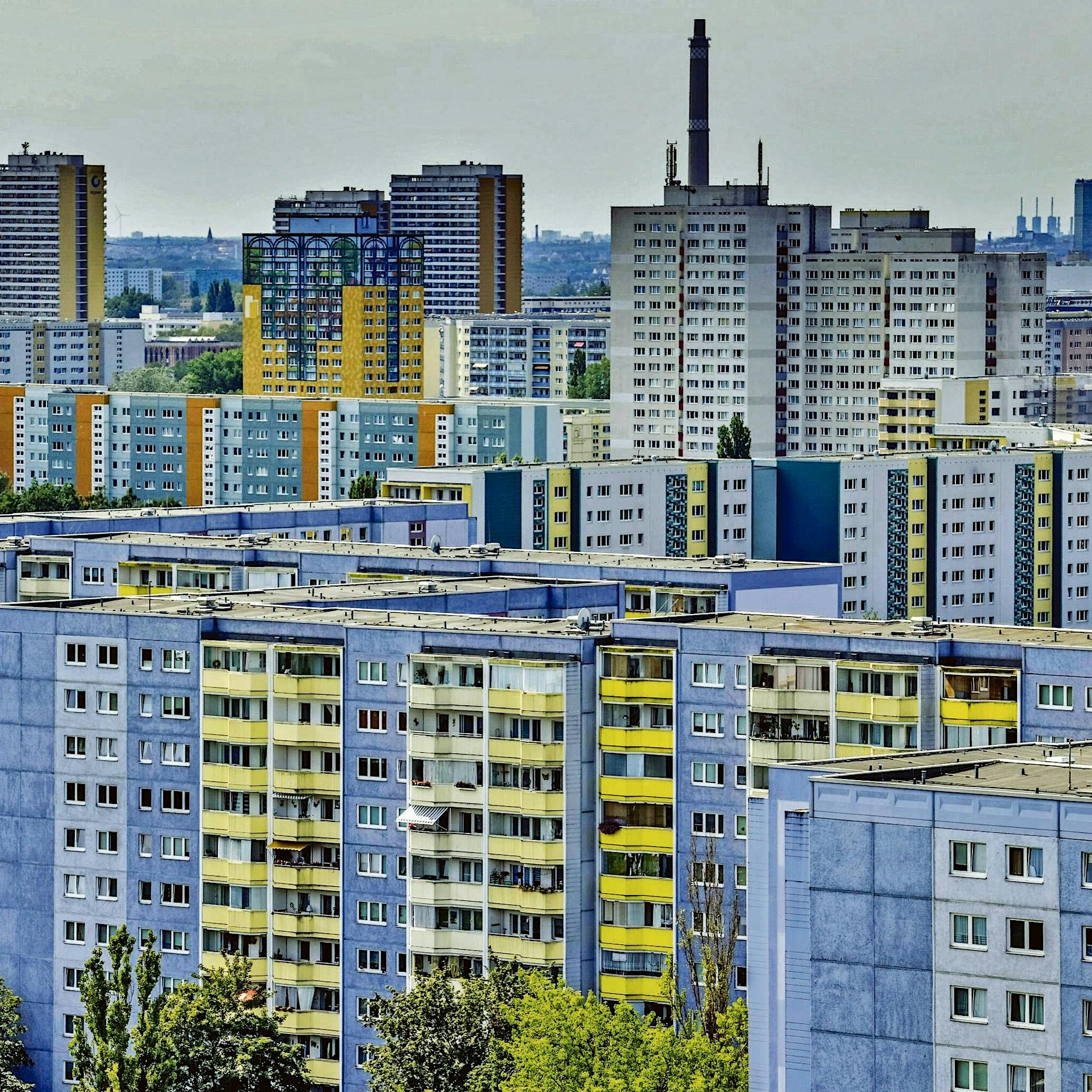 Allee der Kosmonauten: Marzahner sammeln mehr als 1000 Unterschriften gegen Bebauung