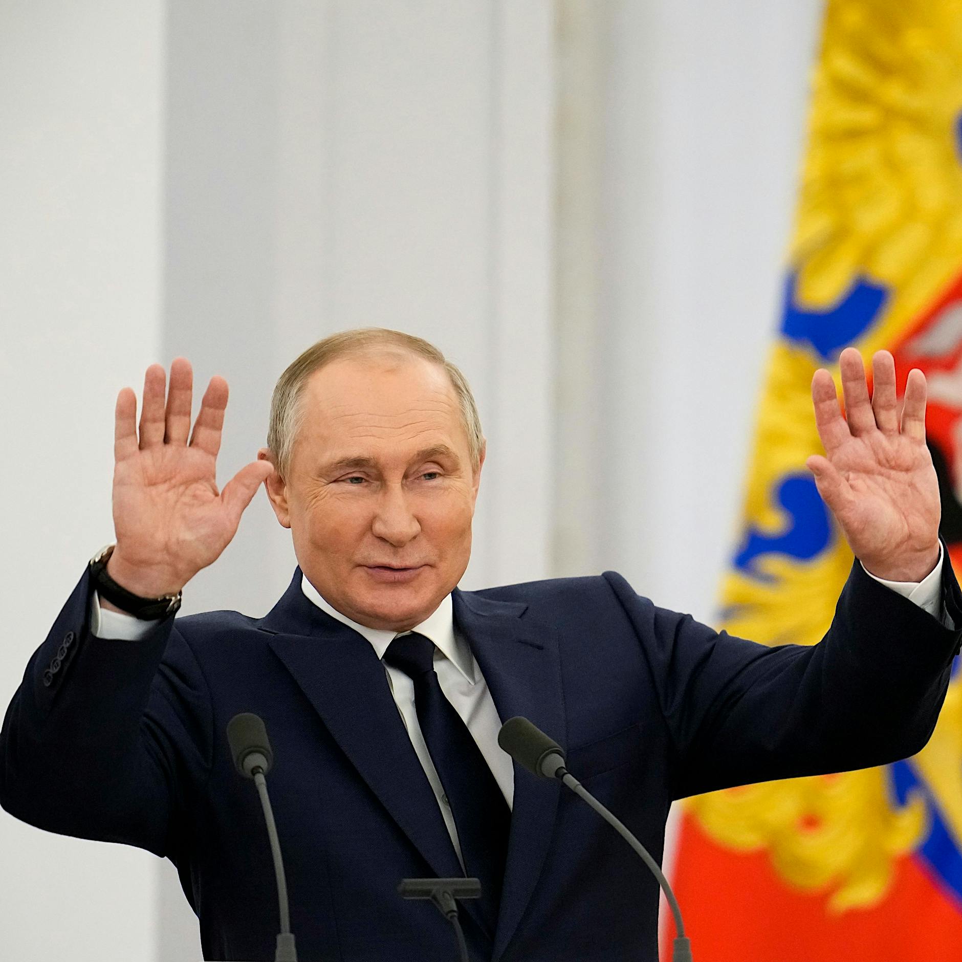 So macht man Berlinern Angst: „Die Russen wollen Union mit Hertha fusionieren“