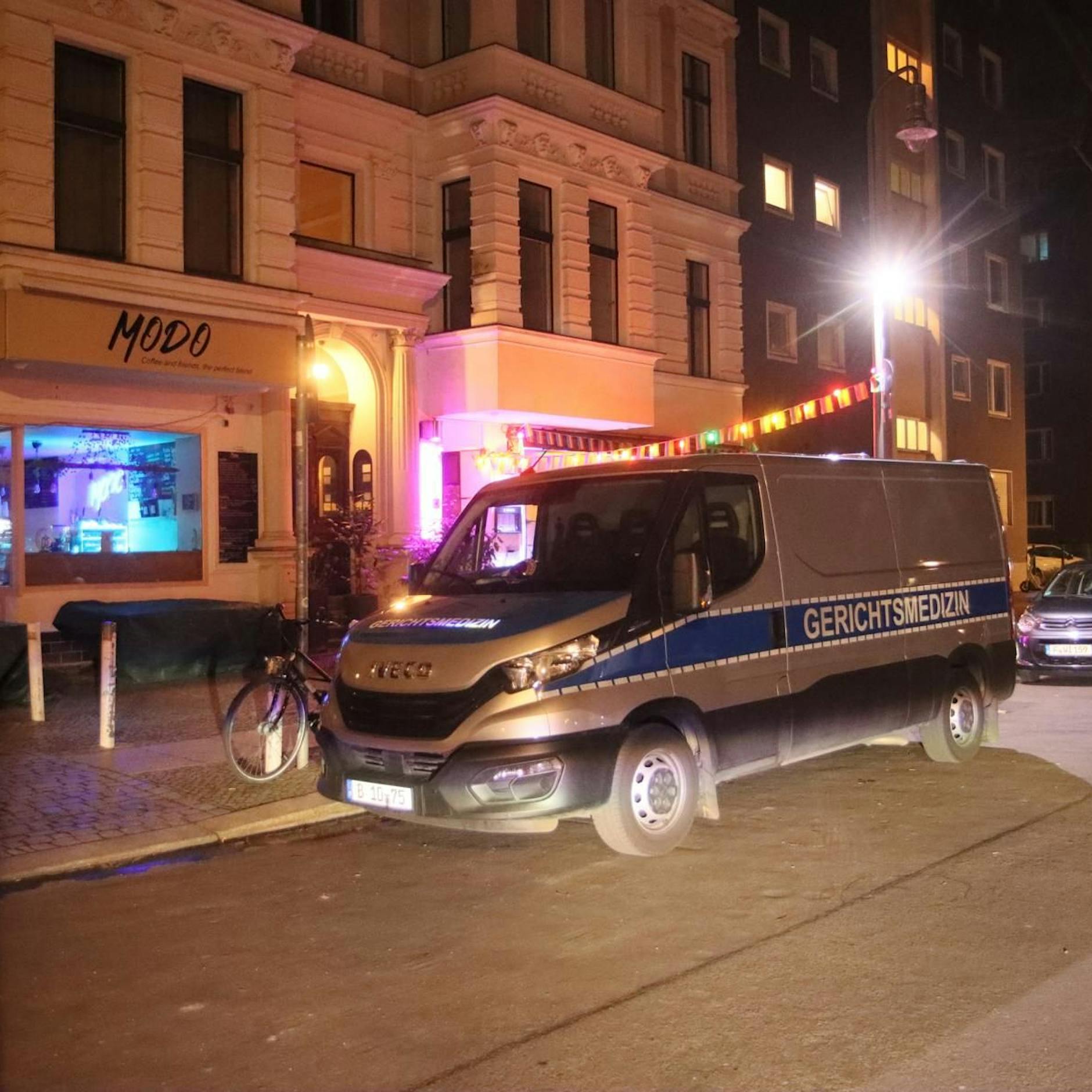 Mann (47) lag tot in SM-Wohnung: Starb er bei Sex-Fesselspielen?