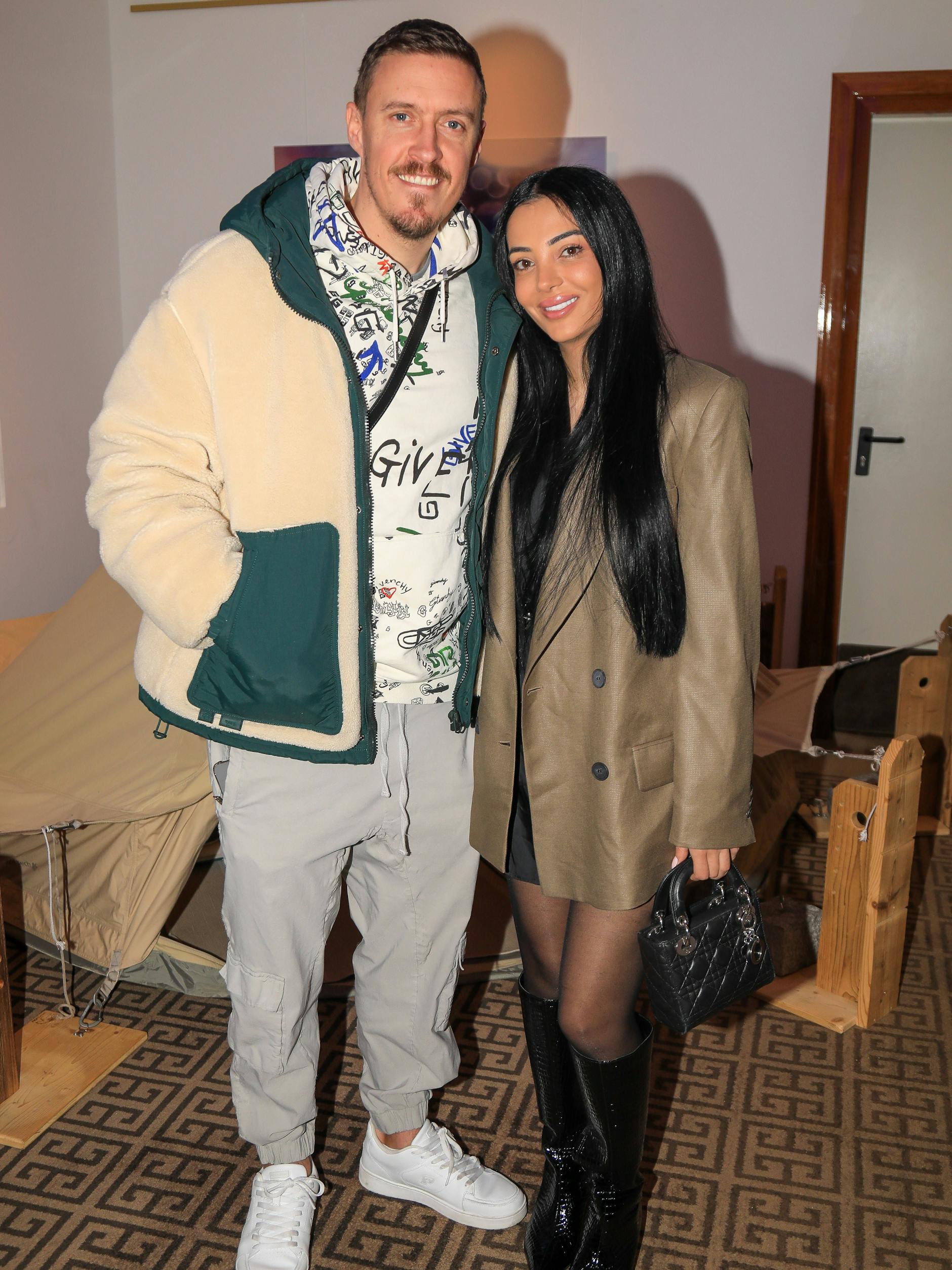 Max und Dilara Kruse beim Public-Viewing-Event von Julian F. M. Stoeckel.