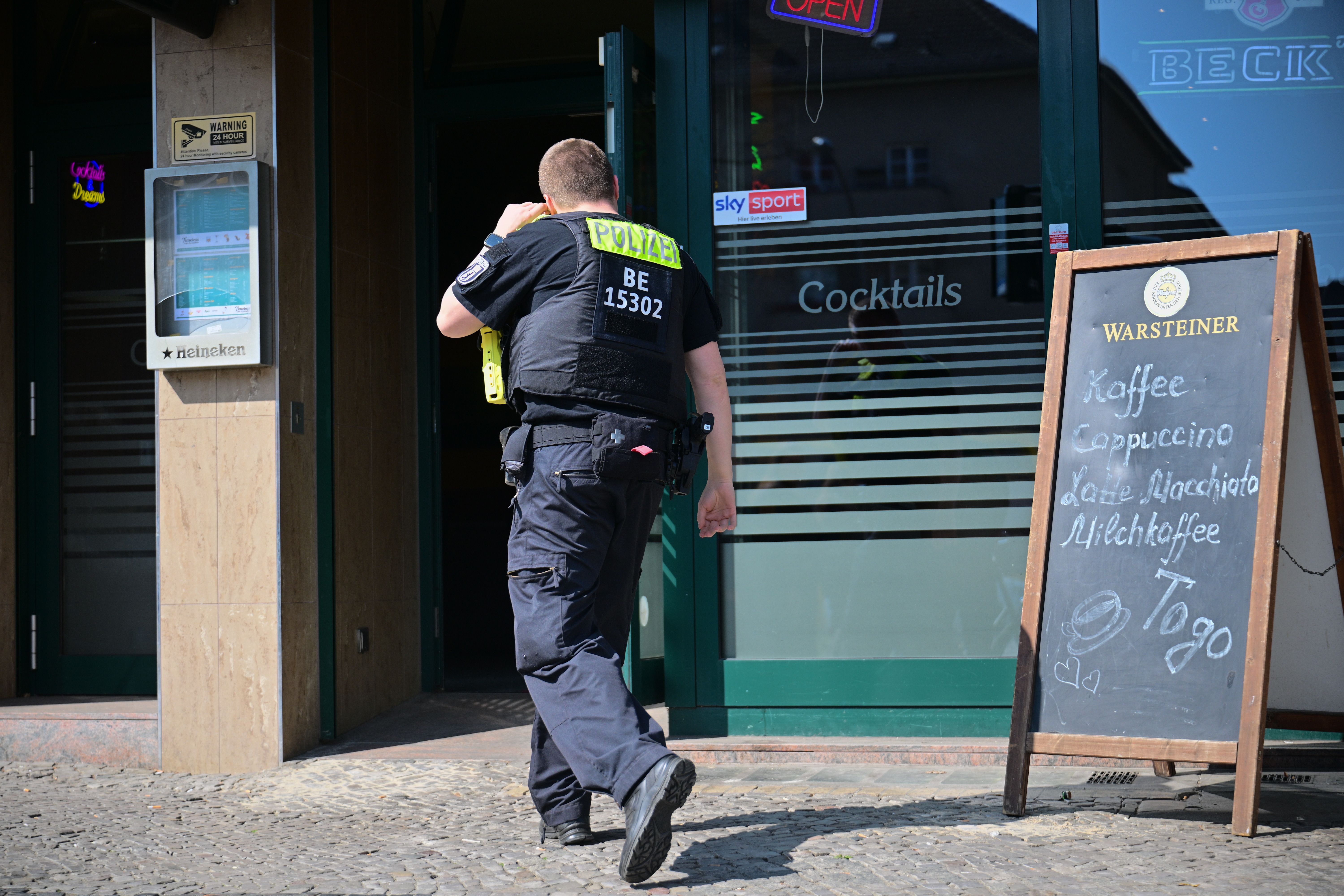 An 80 Orten in Berlin: Hunderte Polizisten bei Razzia wegen Glücksspiels