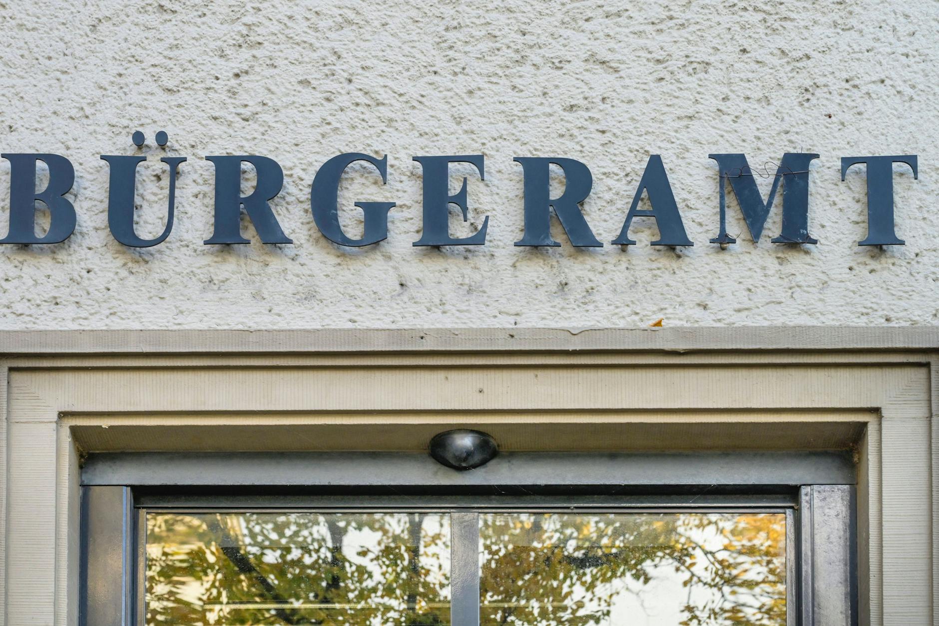 In Tempelhof-Schöneberg öffnet das Bürgeramt Lichtenrade nach einem Wasserschaden im Oktober 2024.