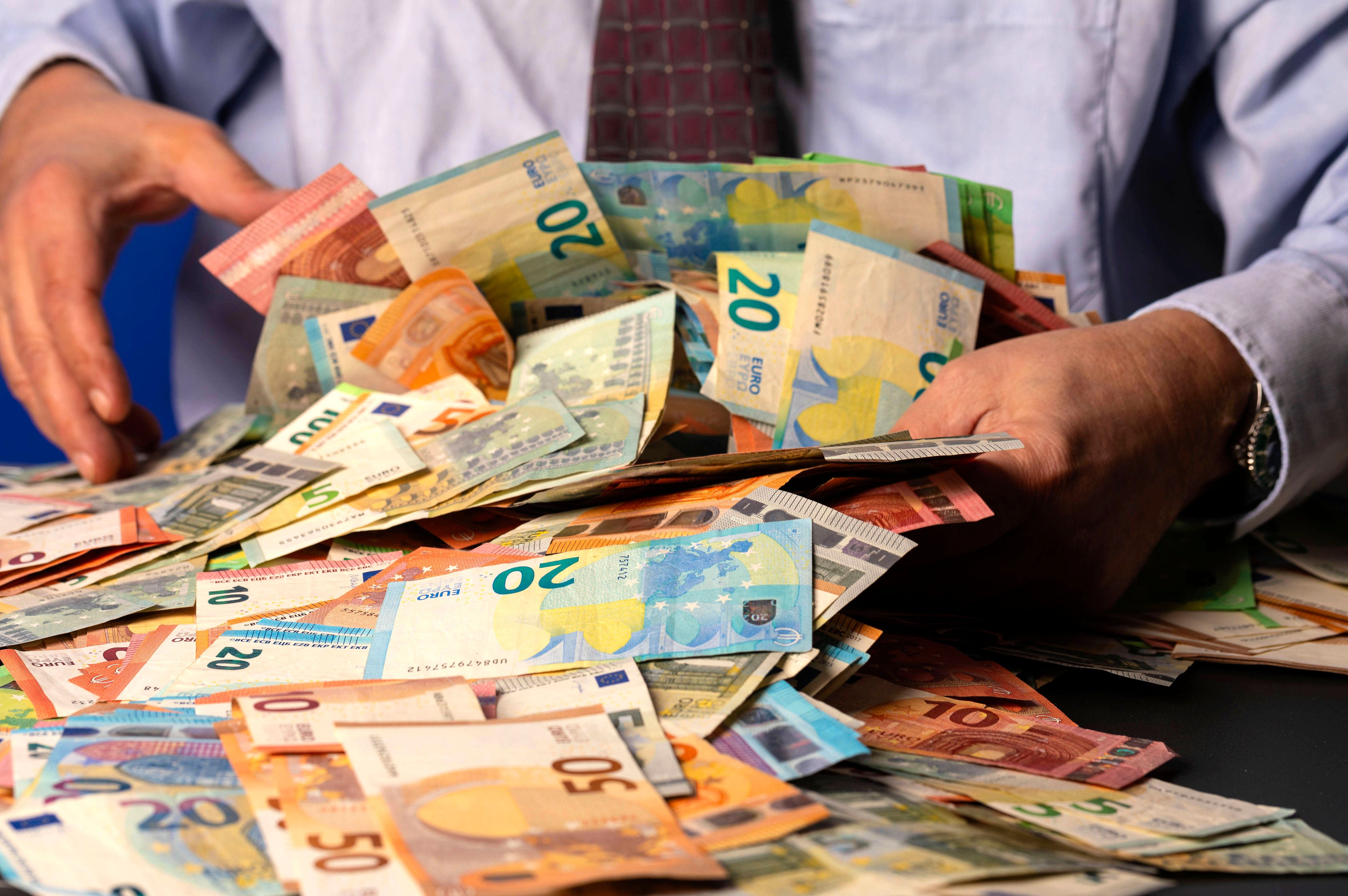 Der jüngste Milliardär der Welt ist Deutscher – SO VIEL Geld hat er!