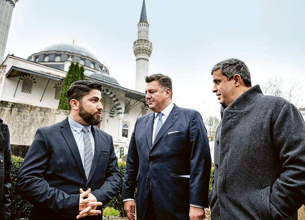 CDU-Politiker greift Berliner Parteikollegen wegen Gedenktag an: Lieber Opfern des Islamismus gedenken