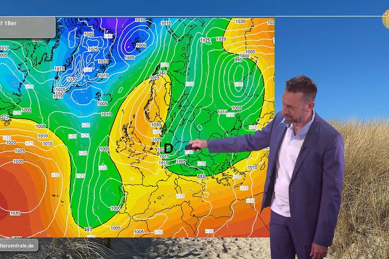 Wetter-Experte Kai Zorn erklärt die Kälte-Zunge, die bis zu -10 Grad in der Höhe bringen könnte.