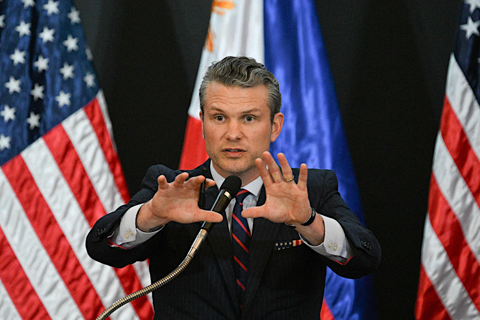 US-Verteidigungsminister Pete Hegseth bei einer Pressekonferenz