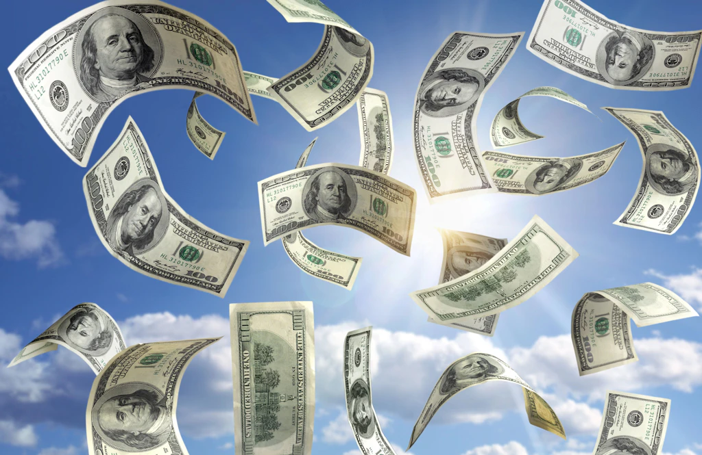 Rentnerin spendet Jacke – mit 2,5 Millionen-Lottogewinnschein drin
