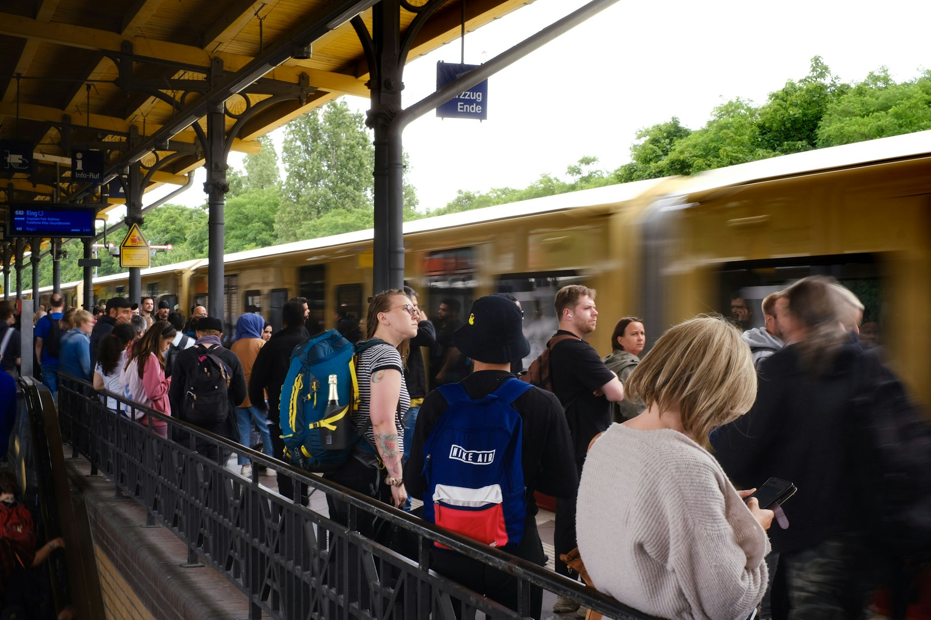 Volle Züge: Auf der Ringbahn gibt es in Berlin an mehreren Stellen Unterbrechungen und Verspätungen.