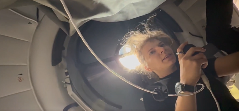 Rabea Rogge aus Berlin: Erste Deutsche im All leidet an Weltraumkrankheit