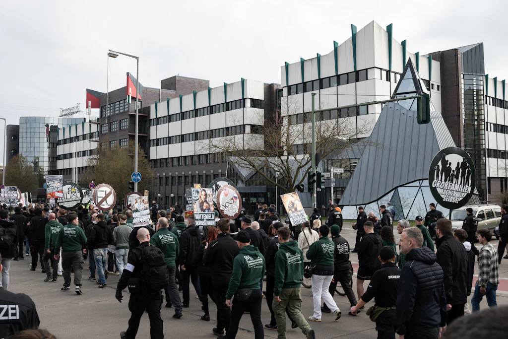 Bio-Supermarkt feuert Azubi – weil der ein Neonazi sein soll