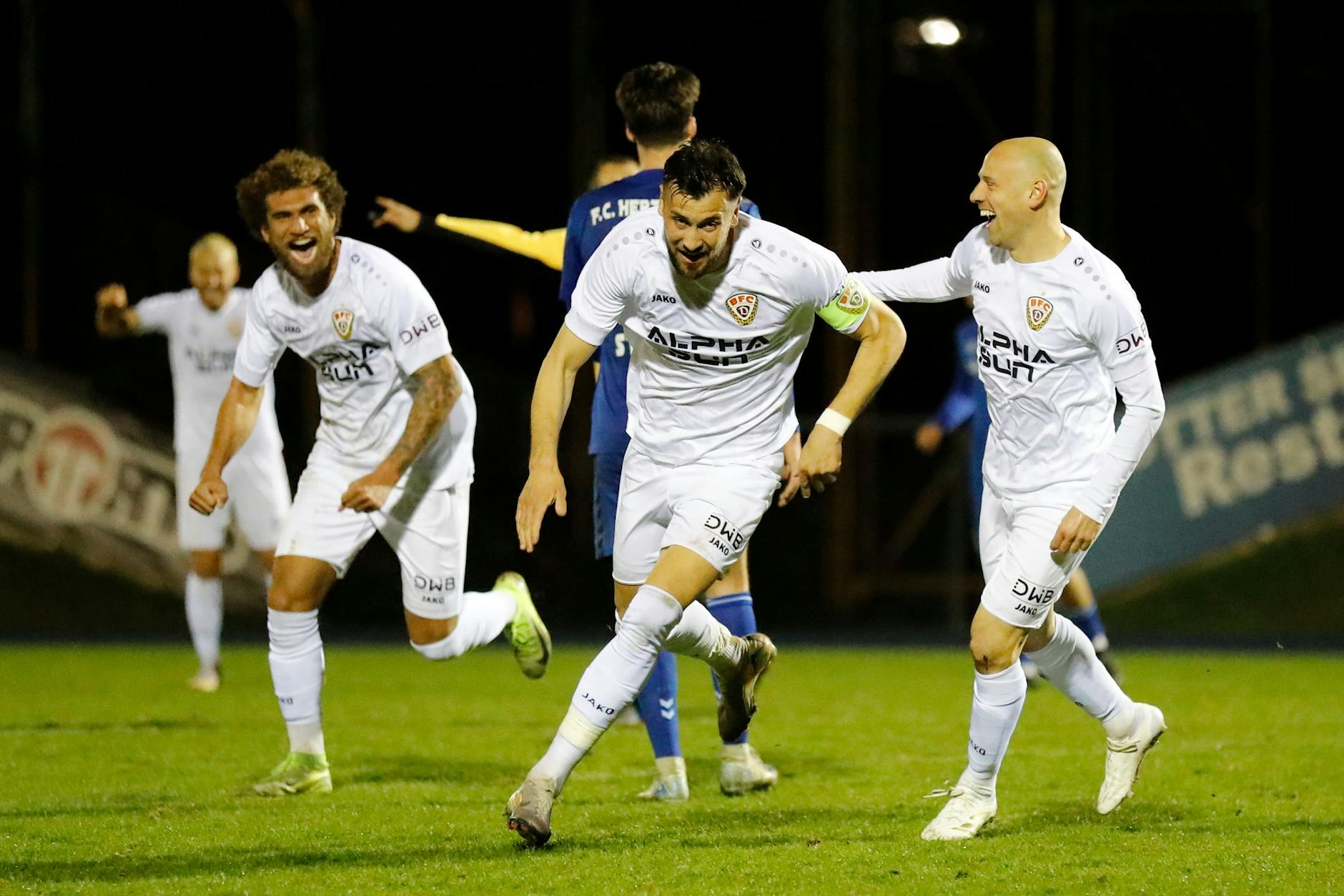 So schön wie beim 5:3 gegen Zehlendorf wollen die Dynamos auch heute gegen Altglienicke jubeln.