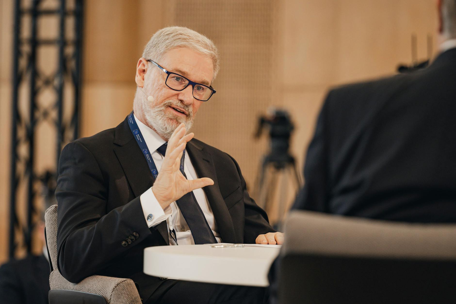 Lars-Hendrik Röller ist Gründer und Geschäftsführer vom Berlin Global Dialogue.
