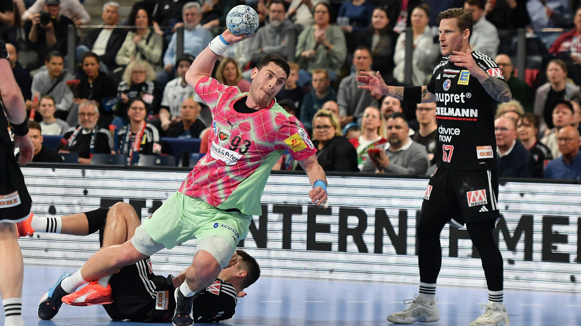 Schafften nur ein enttäuschendes Remis: Berlins Handball-Füchse in Erlangen.