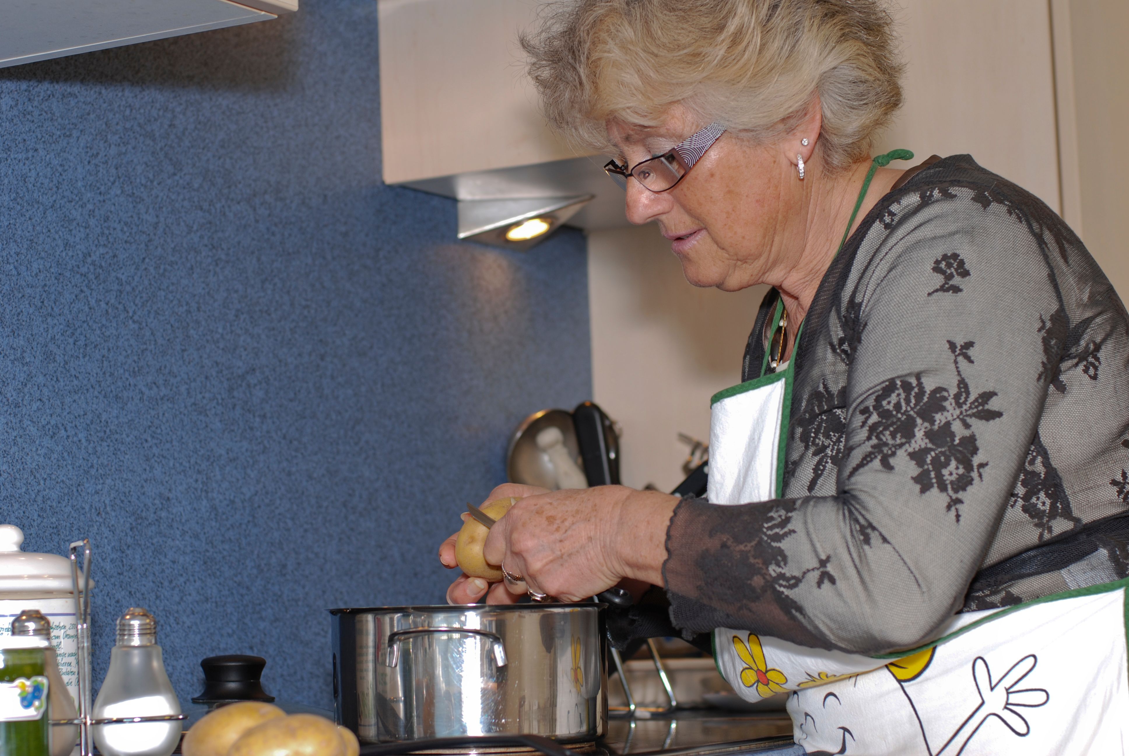 Kennen Sie saure Kartoffelstückchen? Diese Spezialität aus der DDR wird Sie umhauen!