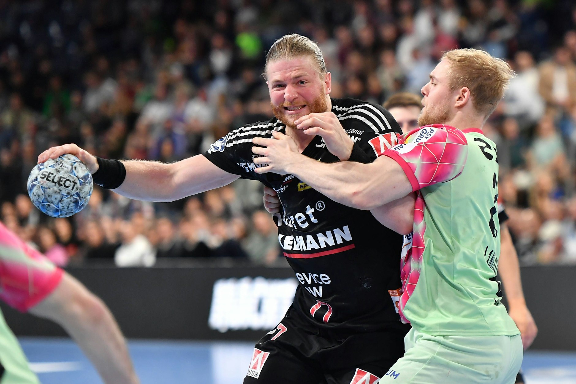 Hatten keinen richtigen Zugriff: Berlins Handball-Füchse in Erlangen.