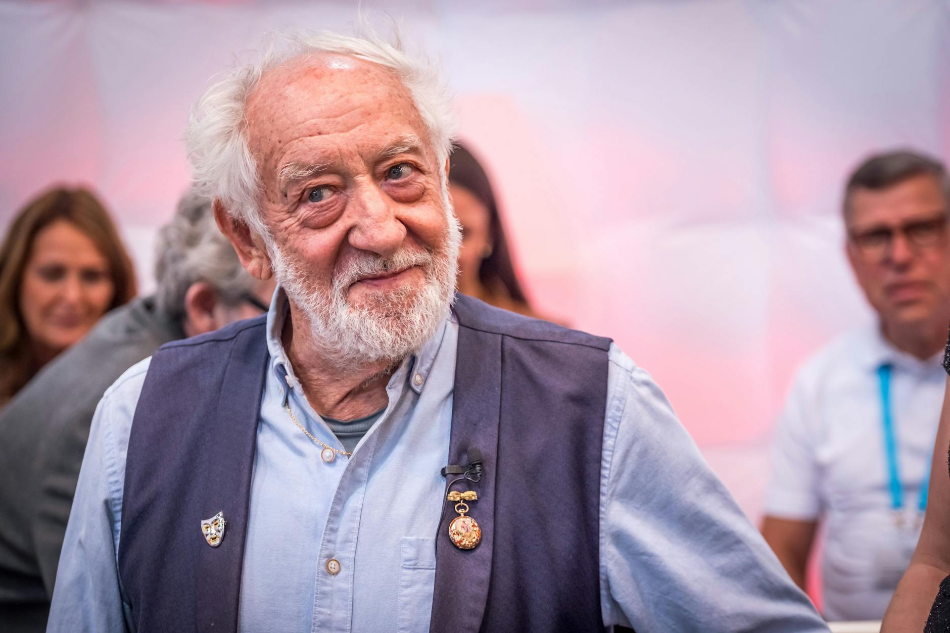 Dieter Hallervorden sagt bei ARD-Jubiläumsshow N-Wort und ernet Kritik:  Sender reagiert