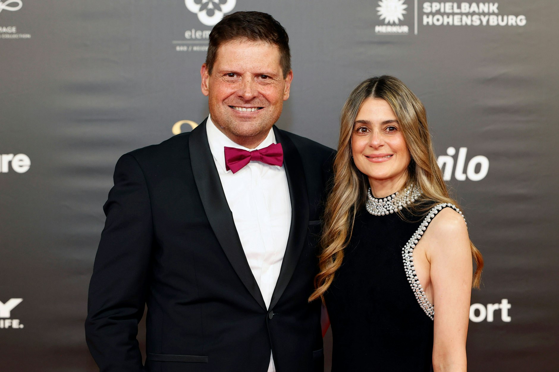 Jan Ullrich mit Partnerin Elizabeth Napoles im vergangenen November bei der Kinderlachen-Gala in Dortmund.