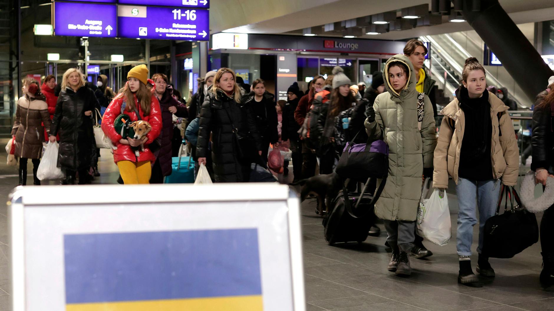 Flüchtlinge aus der Ukraine am Berliner Hauptbahnhof 2022. Für Ukrainer ist Frankreich zum Zielland Nummer 1 geworden.